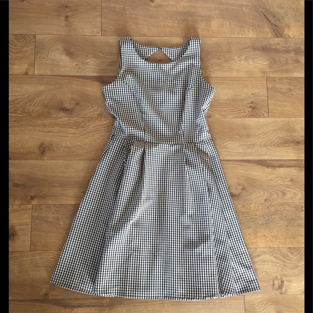 Black and white gingham mad men 50s Dress costume